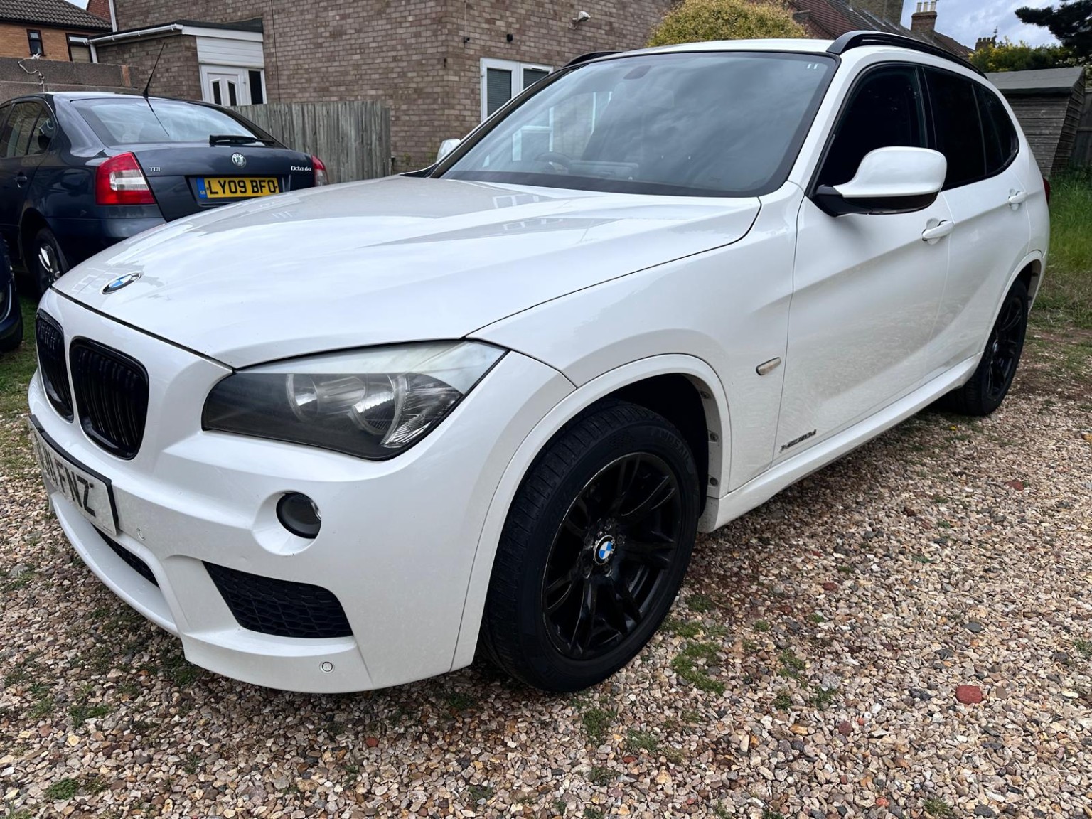 2011 BMW X1 2.0 X1 xDrive20d M Sport, exterior view 3