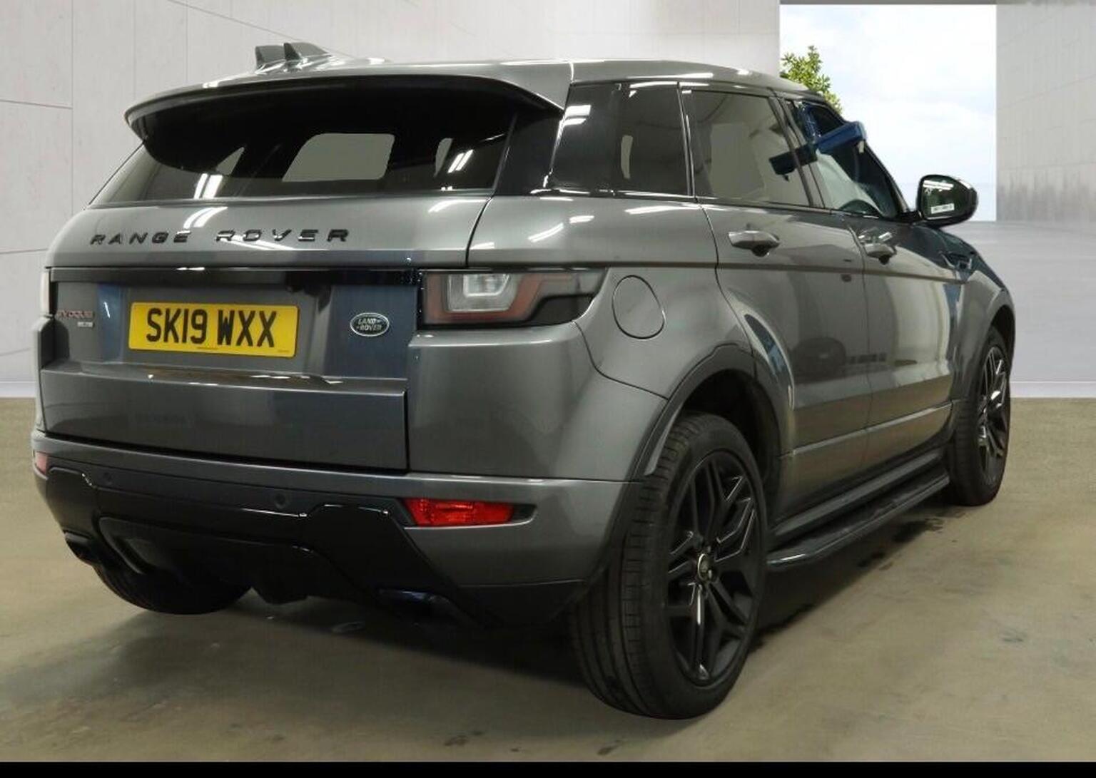 2019 Land Rover RANGE ROVER EVOQUE 2.0 TD4 HSE Dynamic Auto 4WD Euro 6 (s/s) 5dr, exterior view 4