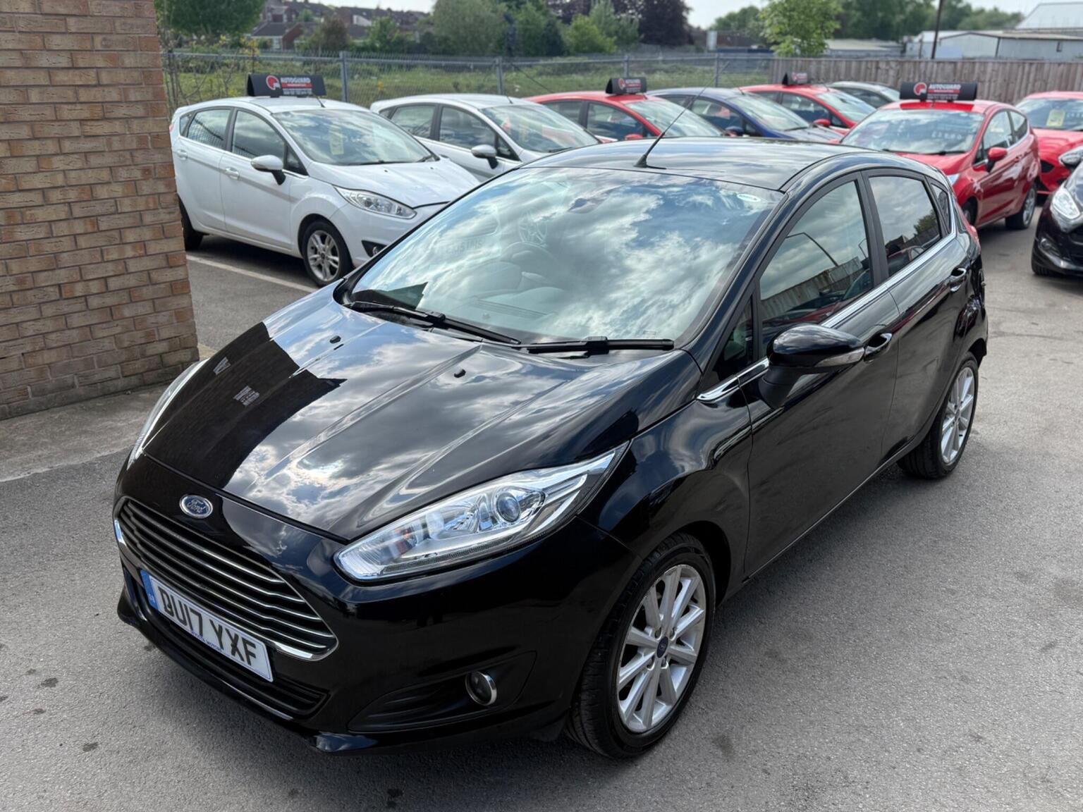 2017 Ford FIESTA 1.0T EcoBoost Titanium Powershift Euro 6 5dr, exterior view 3
