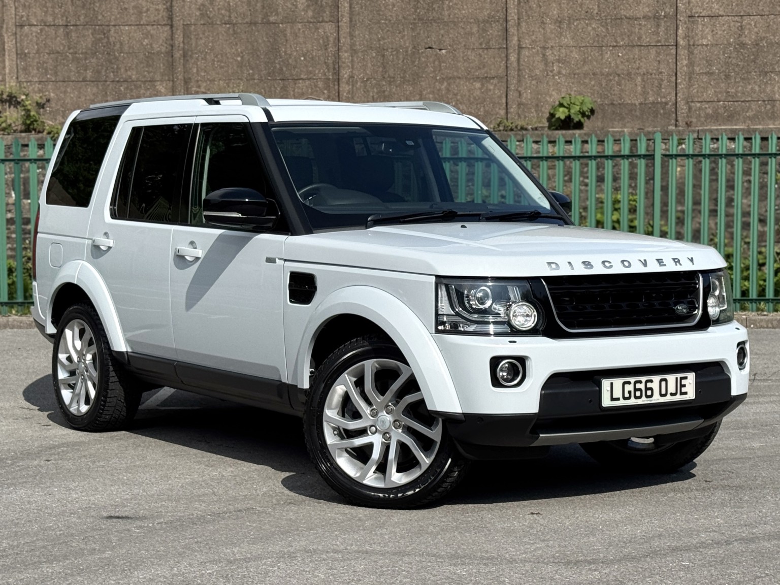 2016 LAND ROVER DISCOVERY 4 3.0 SD V6 Landmark