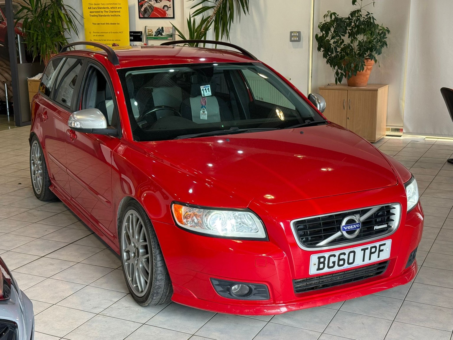 2011 Volvo V50 1.6 D2 R-Design, exterior view 2