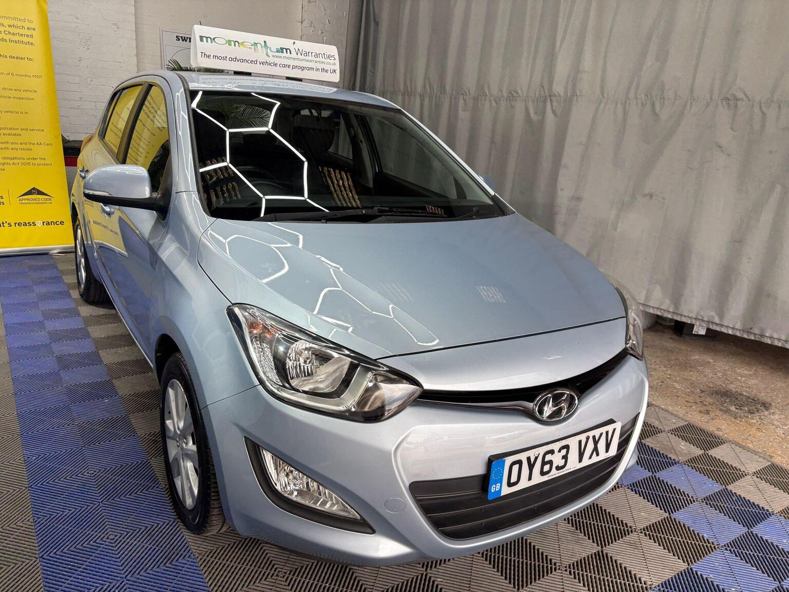 2013 Hyundai I20 1.2 Active Euro 5 5dr, exterior view 2