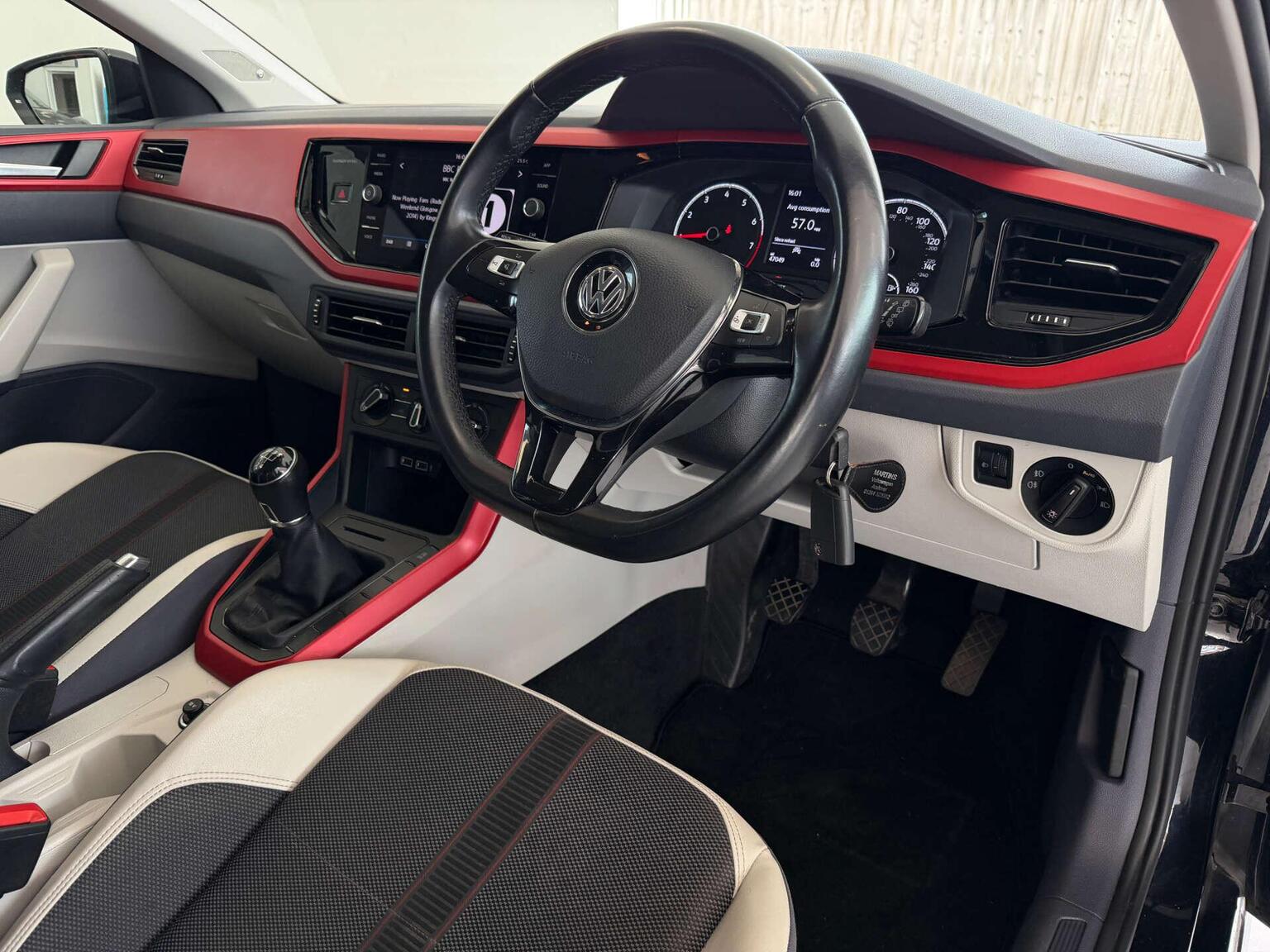 2020 Volkswagen POLO 1.0 EVO beats Euro 6 (s/s) 5dr, exterior view 3