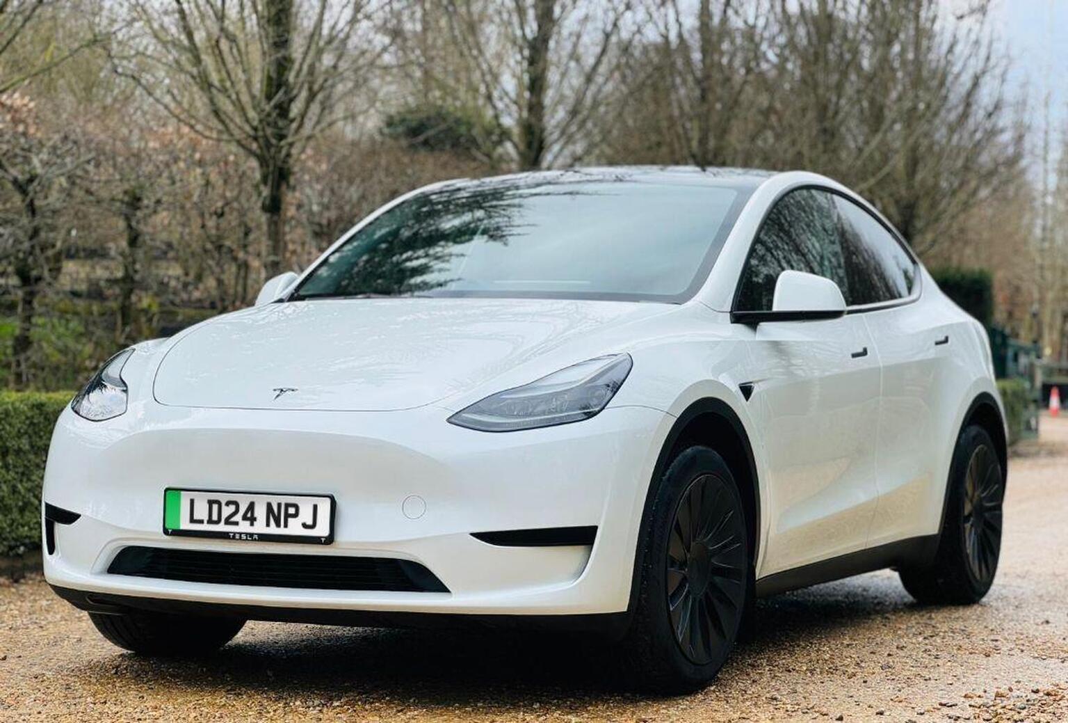 2024 Tesla MODEL Y Auto RWD 5dr, exterior view 2