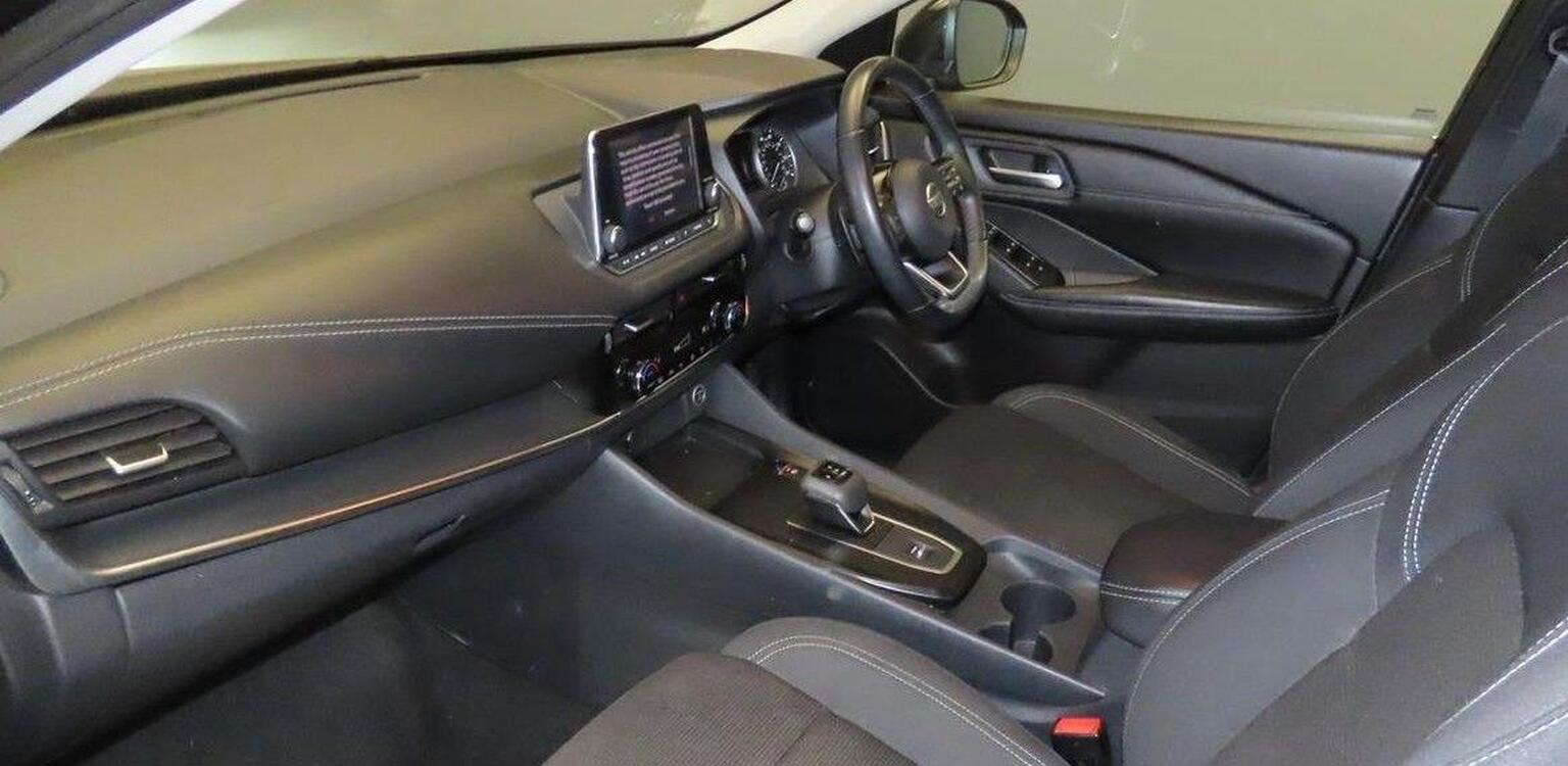 2022 Nissan QASHQAI 1.3 DIG-T MHEV Acenta Premium XTRON Euro 6 (s/s) 5dr, exterior view 2