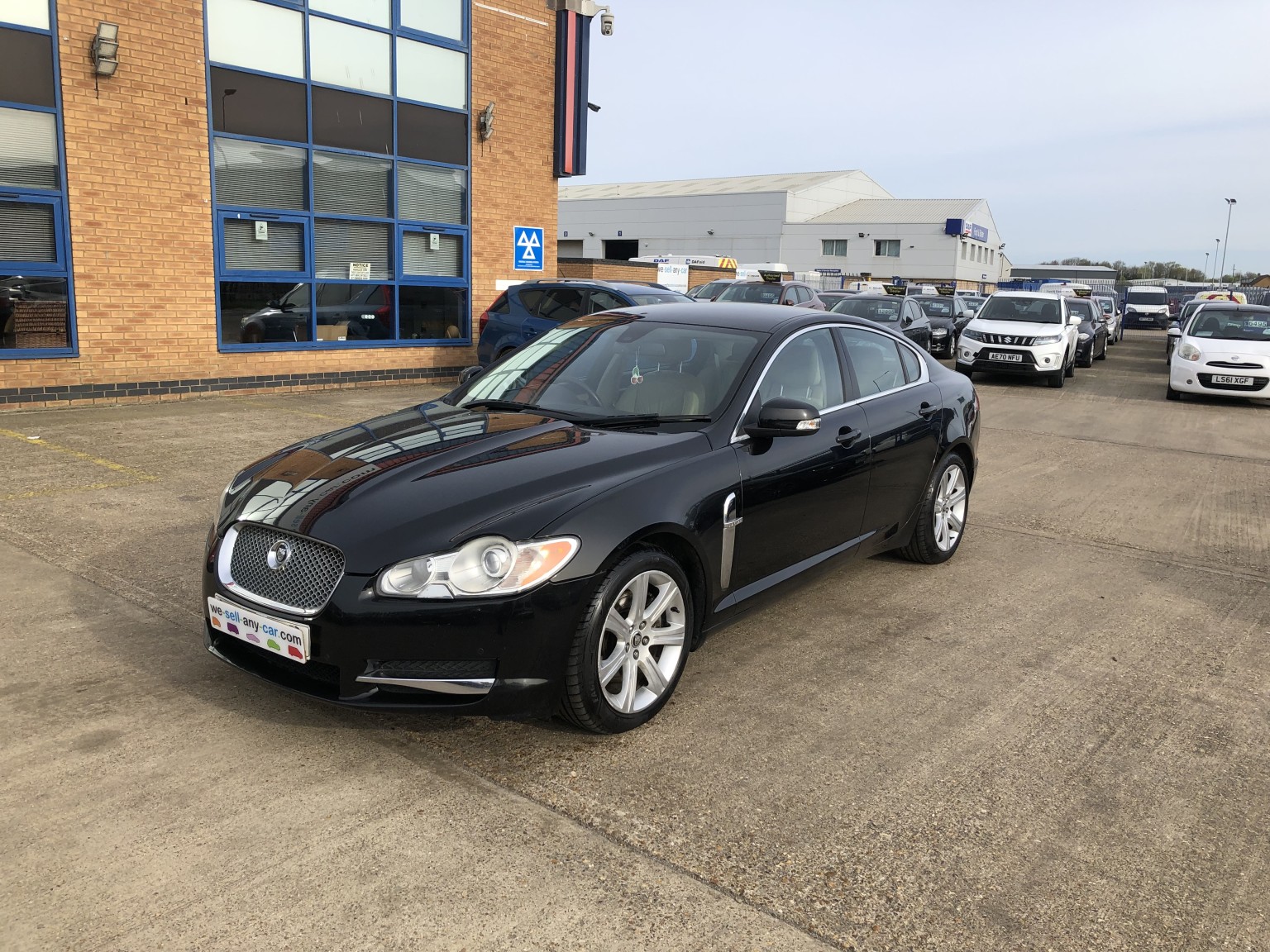 2008 Jaguar XF 2.7 d V6 Luxury, exterior view 3