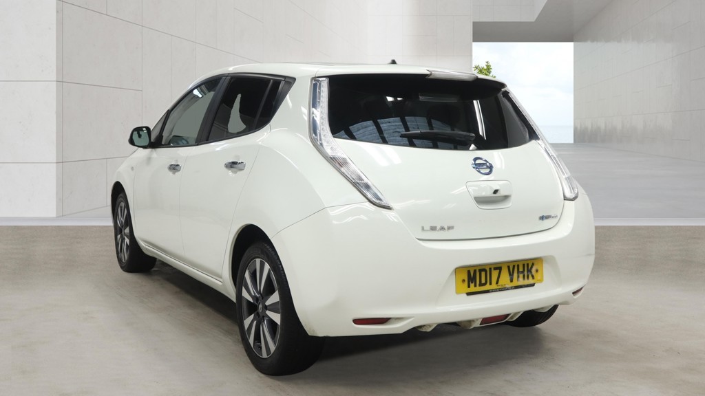 2017 Nissan LEAF 30kWh Tekna White Electric Automatic 5dr LEATHER+SATNAV+2 CABLES, exterior view 2