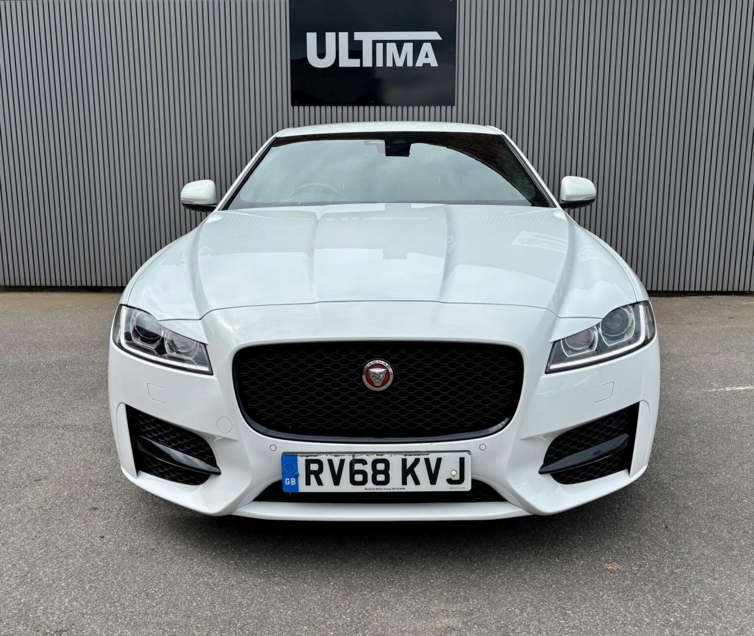 2018 Jaguar XF 2.0i R-Sport Auto Euro 6 (s/s) 4dr, exterior view 3