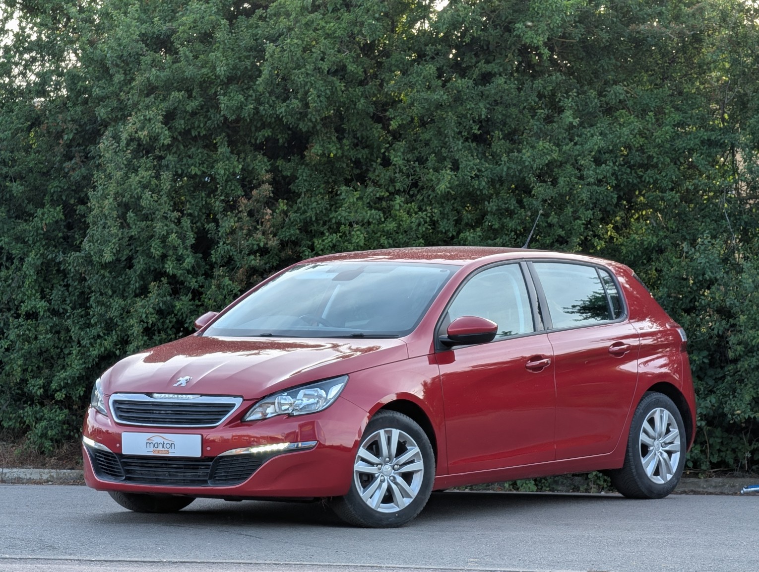 2015 Peugeot 308 1.2 PureTech Active, exterior view 3