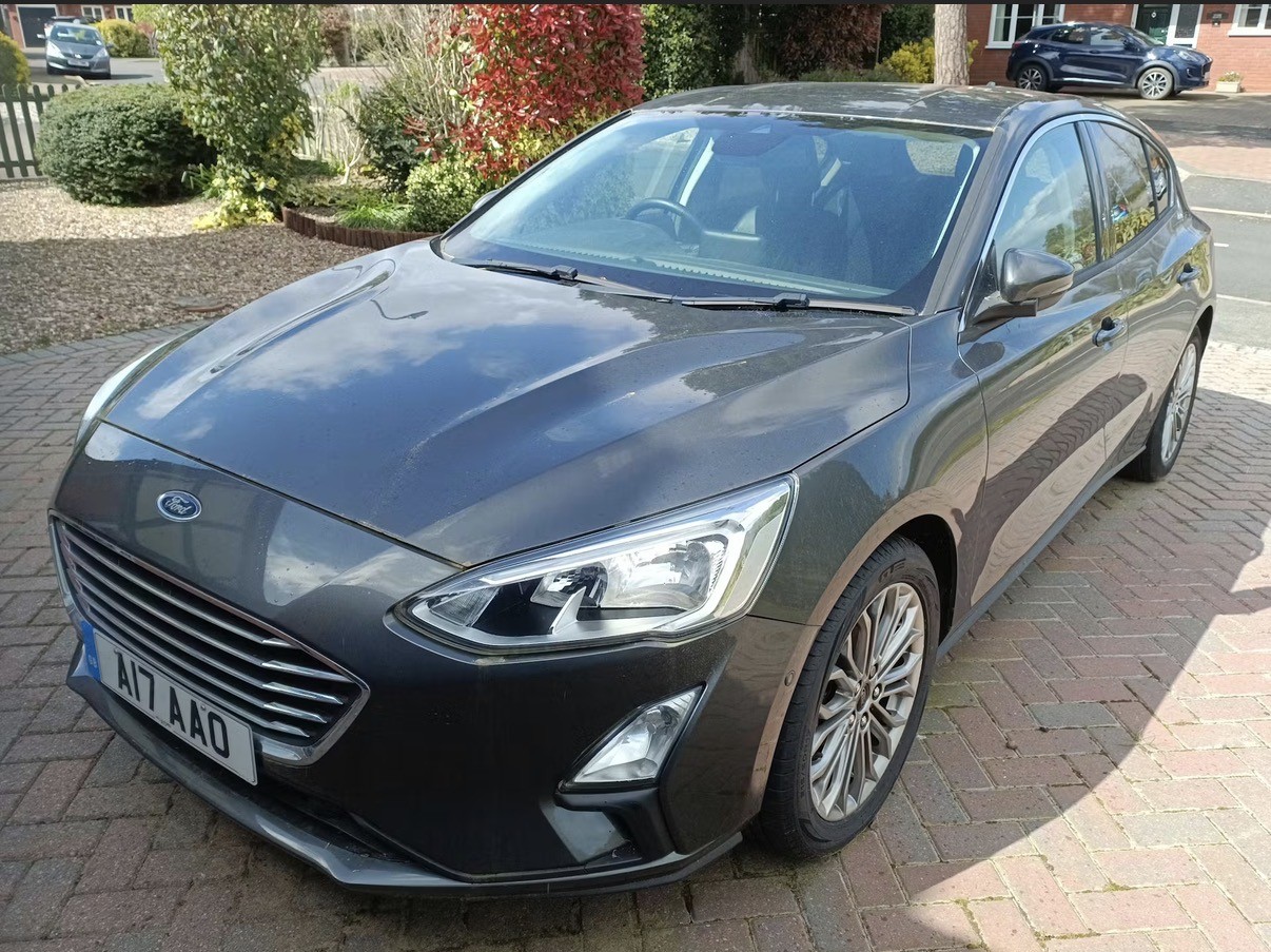 2018 Ford FOCUS 1.5 T EcoBoost Titanium X, exterior view 3