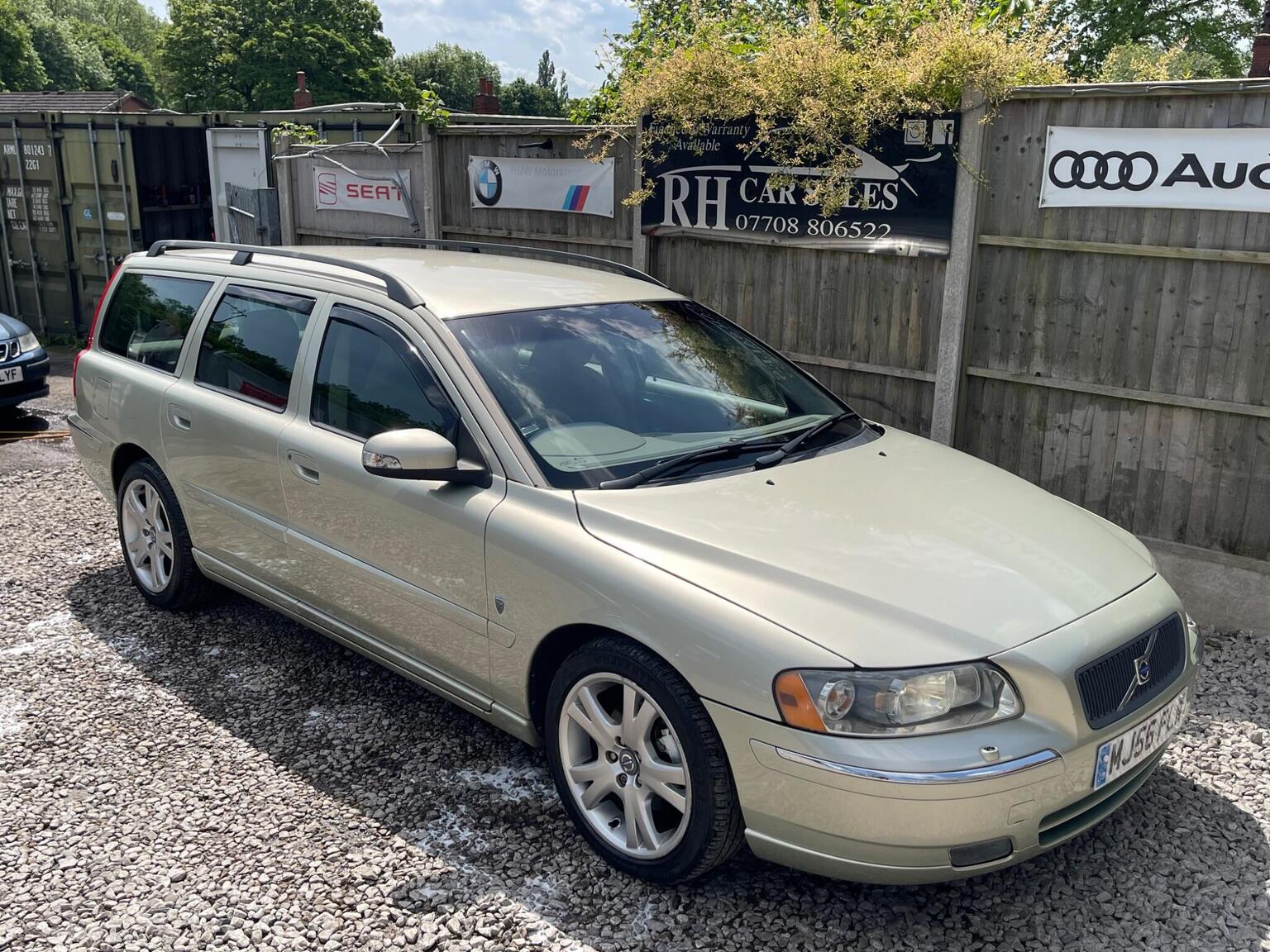 2006 Volvo V70 2.4D SE Geartronic 5dr, exterior view 2