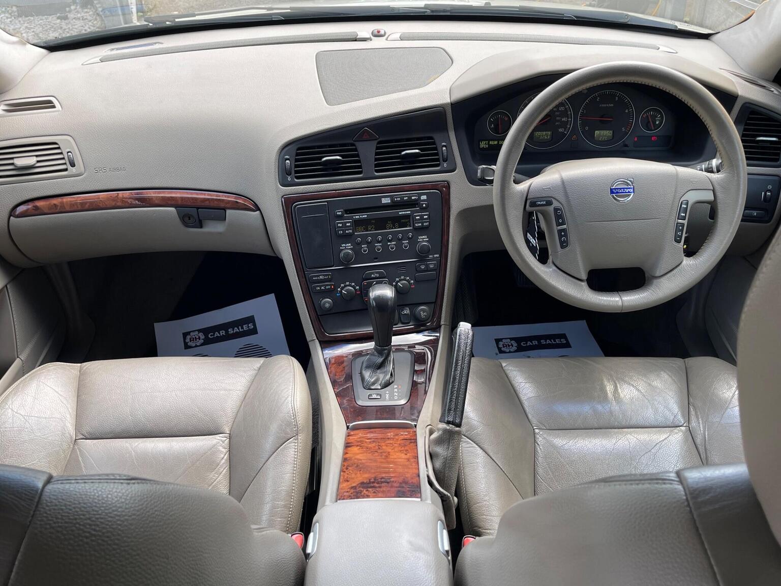2006 Volvo V70 2.4D SE Geartronic 5dr, exterior view 4