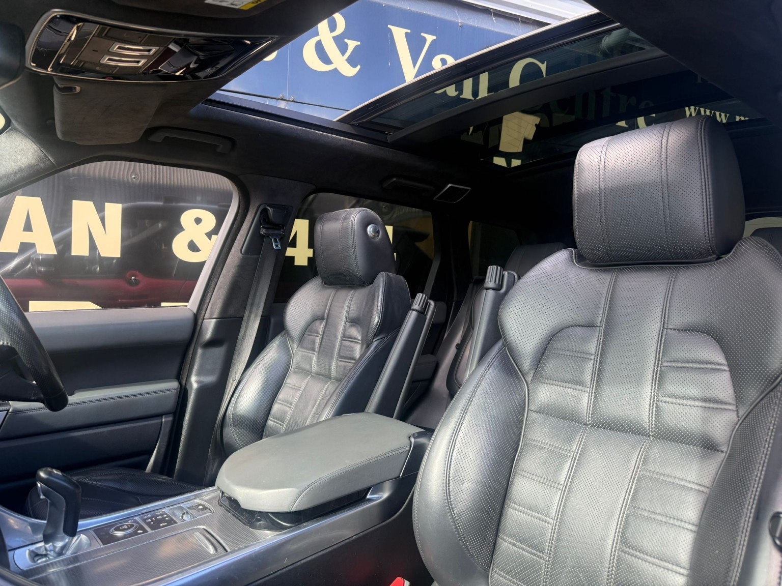 2015 Land Rover RANGE ROVER SPORT 3.0 SD V6 Autobiography Dynamic, exterior view 4
