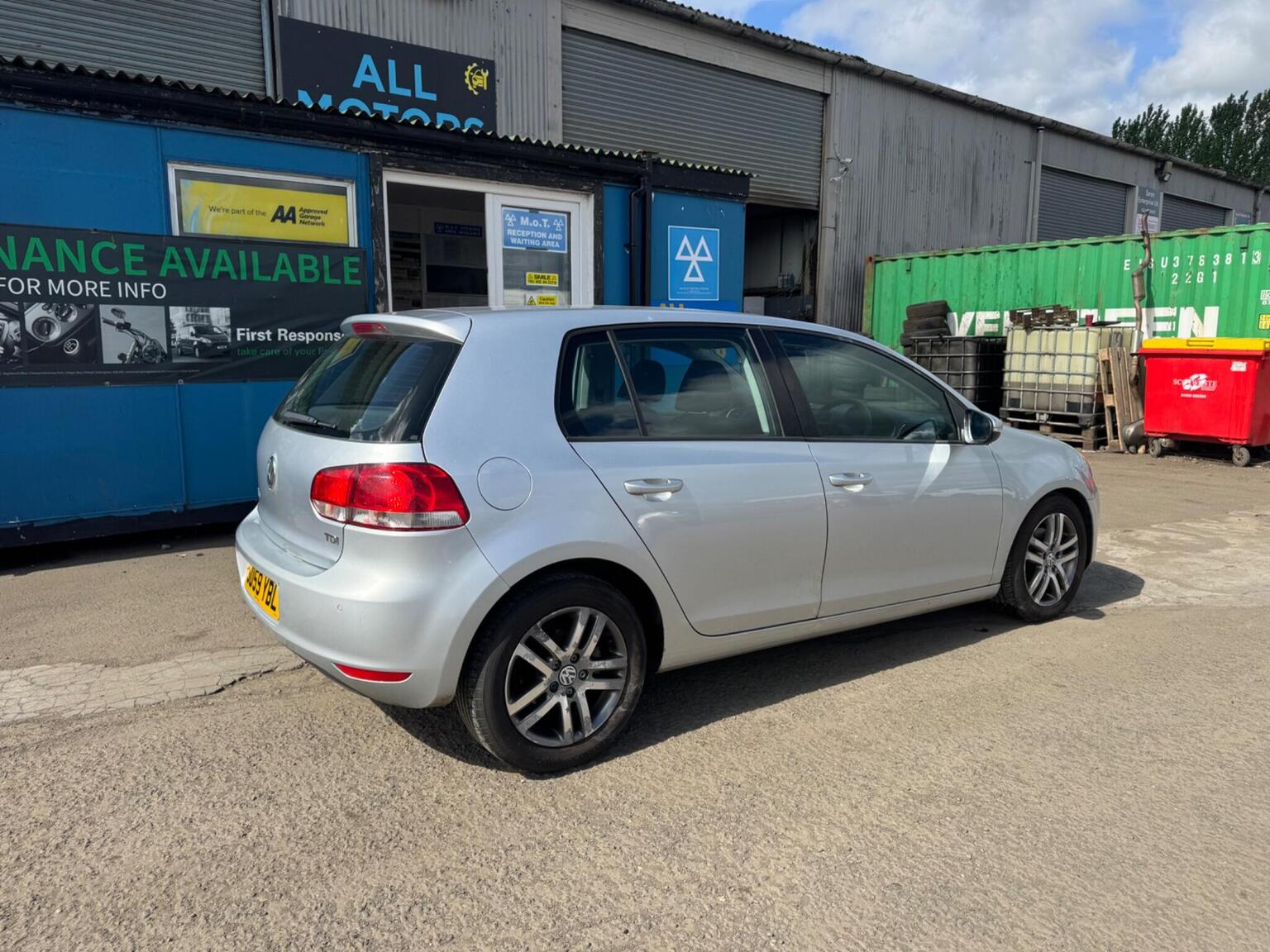 2009 Volkswagen GOLF PLUS 1.6 TDI SE Euro 5 5dr, exterior view 4