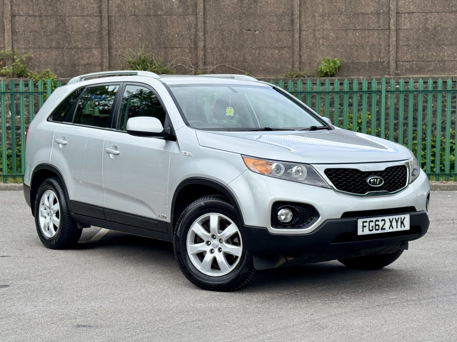 2012 Kia Sorento 2.2 CRDi KX-1 for sale in the UK