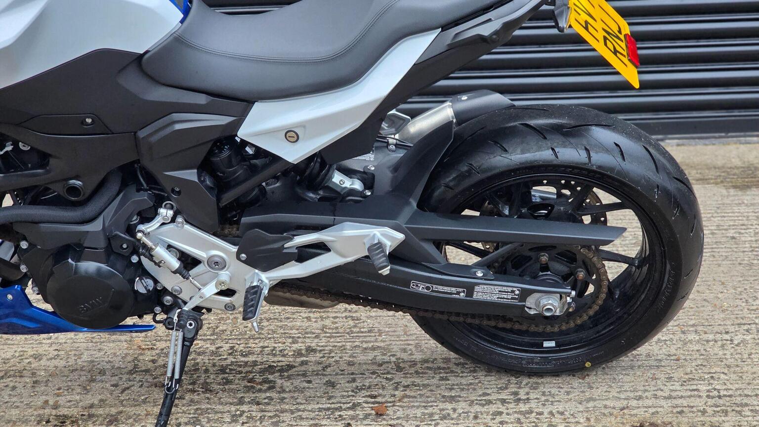 2021 BMW F 900 R 900 Euro 5, exterior view 4