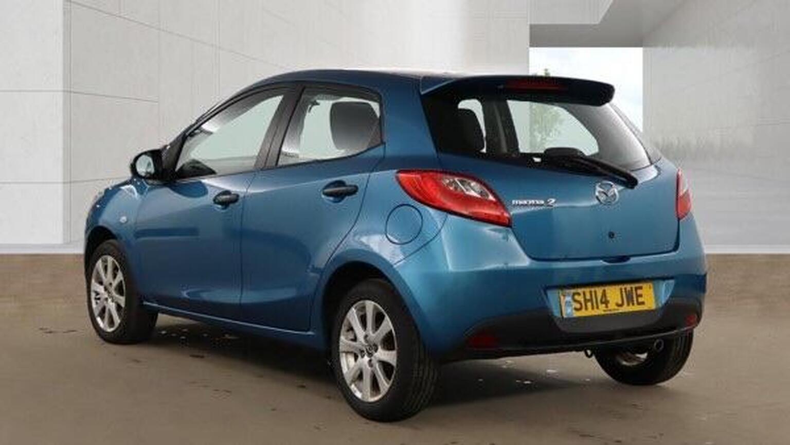 2014 Mazda MAZDA2 1.3 SE Euro 5 5dr (a/c), exterior view 3