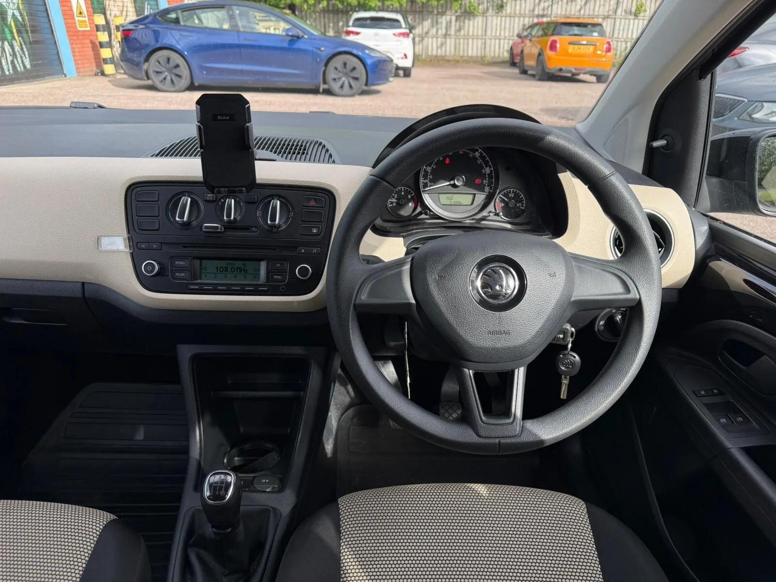 2016 Skoda CITIGO 1.0 MPI Black Edition Euro 6 5dr, exterior view 3