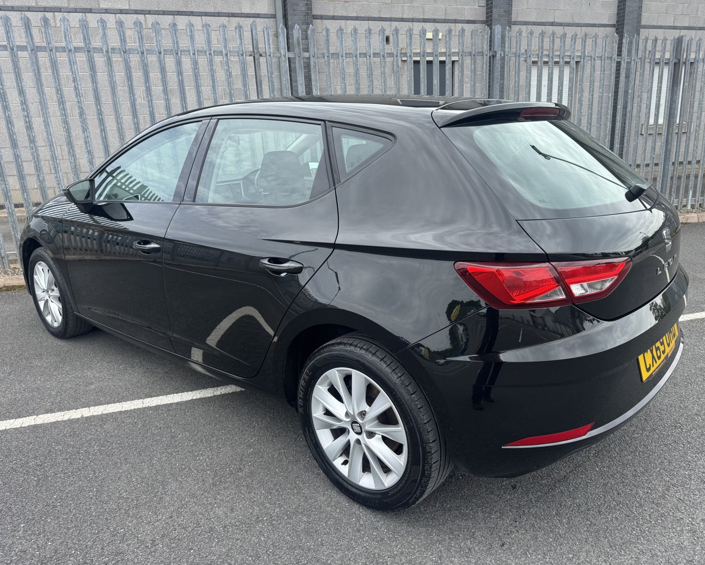 2019 SEAT LEON 1.5 TSI EVO SE, exterior view 4