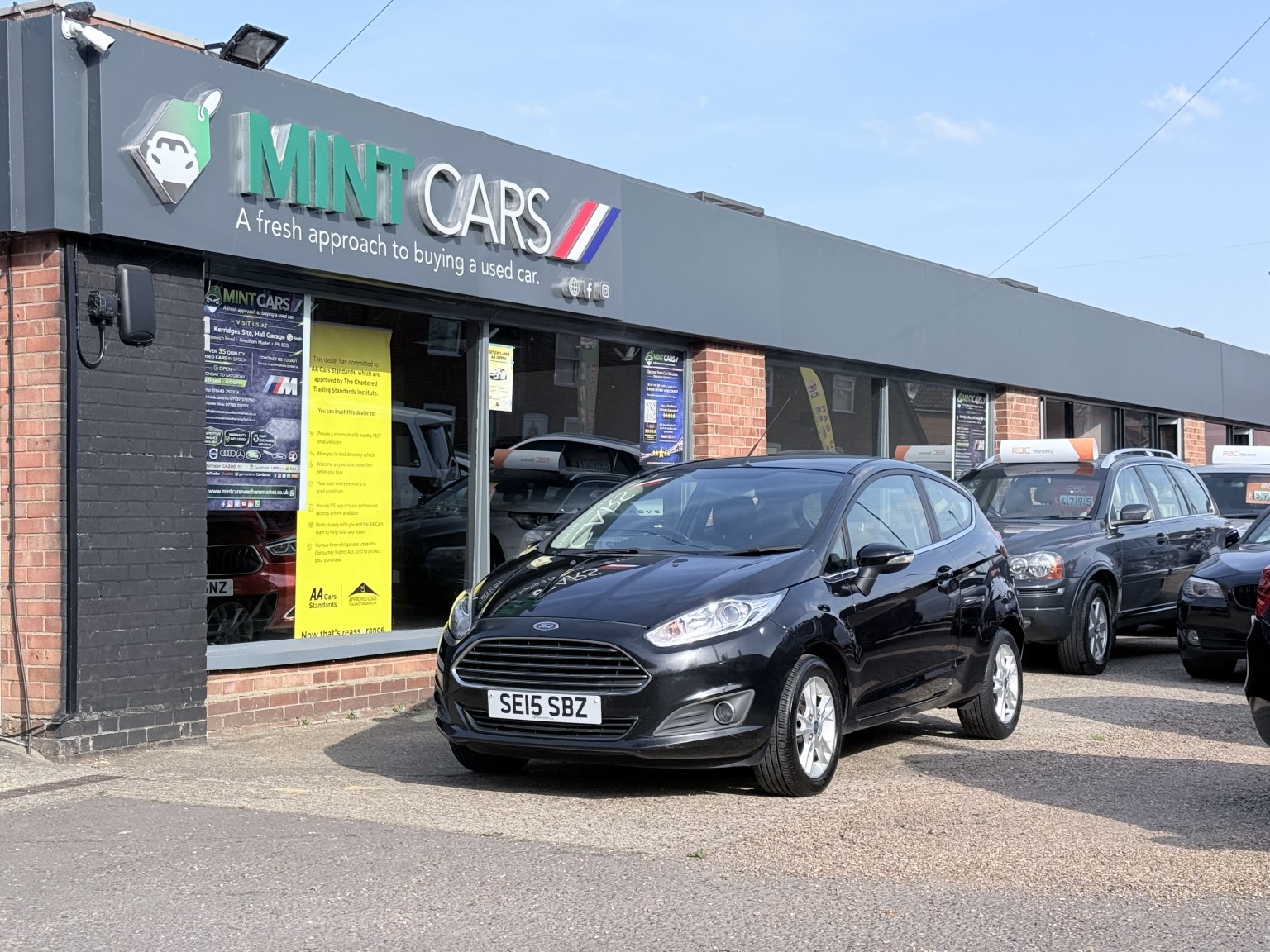 2015 Ford FIESTA 1.3 Zetec, exterior view 2