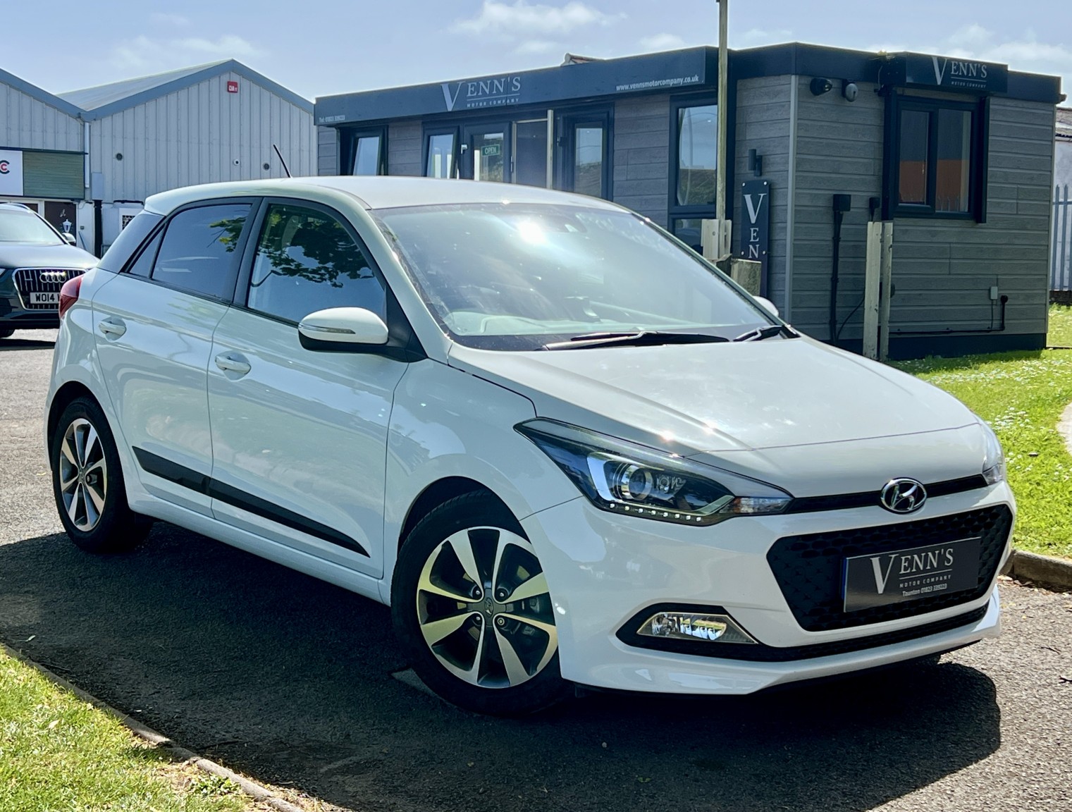 2016 HYUNDAI I20 I20 1.4 PREMIUM AUTOMATIC