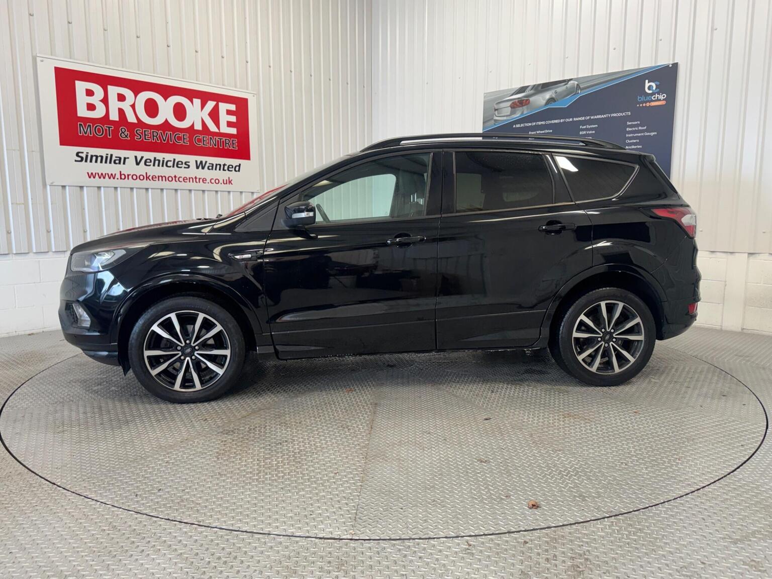 2018 Ford KUGA 1.5T EcoBoost ST-Line Euro 6 (s/s) 5dr, exterior view 4