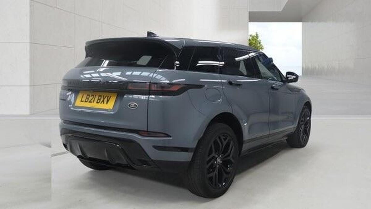 2021 Land Rover RANGE ROVER EVOQUE 2.0 D165 R-Dynamic FWD Euro 6 (s/s) 5dr, exterior view 4