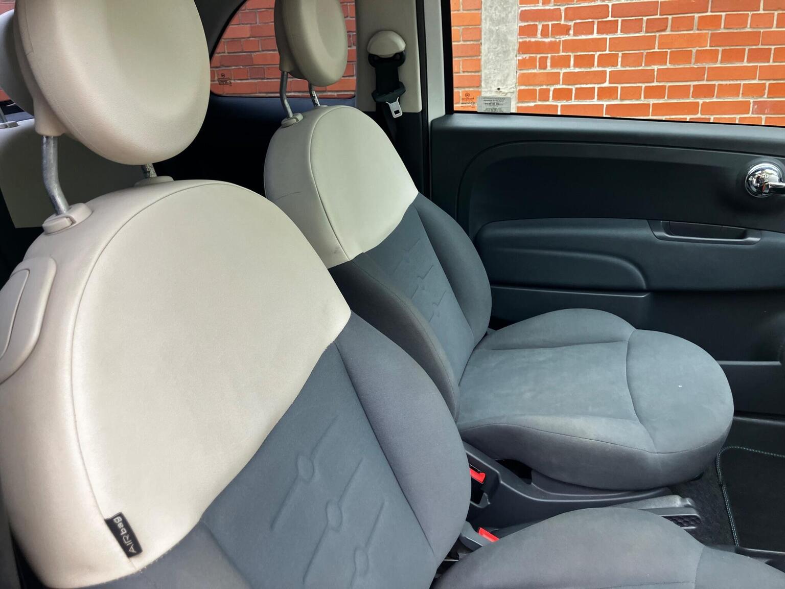2011 Fiat 500 1.2 Lounge Euro 5 (s/s) 3dr, exterior view 3