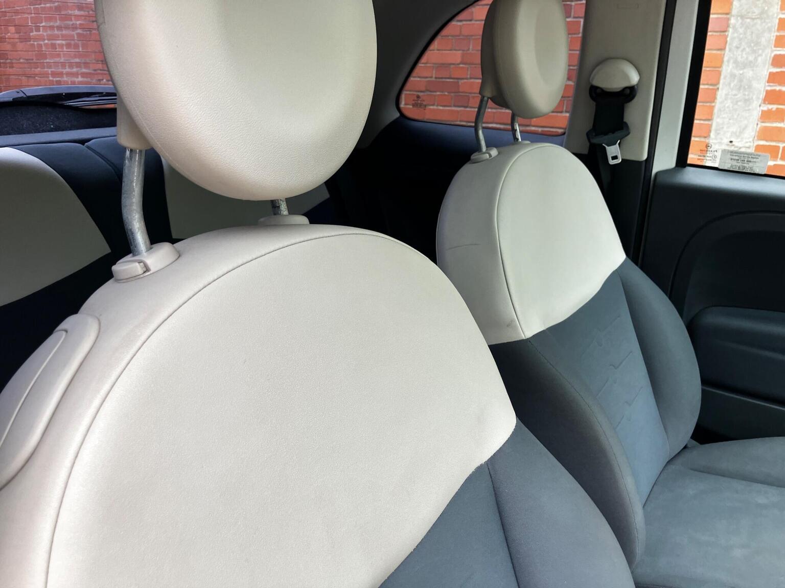 2011 Fiat 500 1.2 Lounge Euro 5 (s/s) 3dr, exterior view 4