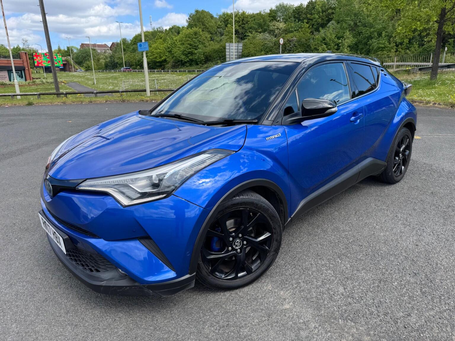 2017 Toyota C-HR 1.8 VVT-h Dynamic CVT Euro 6 (s/s) 5dr, exterior view 3