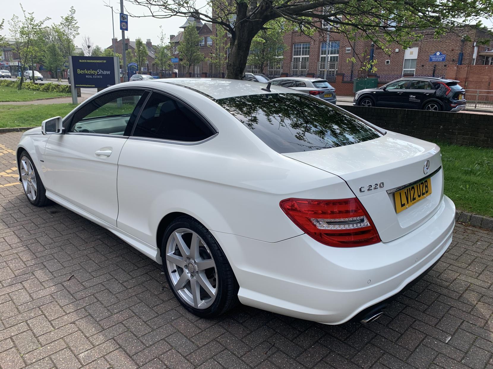 2012 Mercedes-Benz C Class C220 CDI BlueEfficiency AMG Sport Coupe, exterior view 3