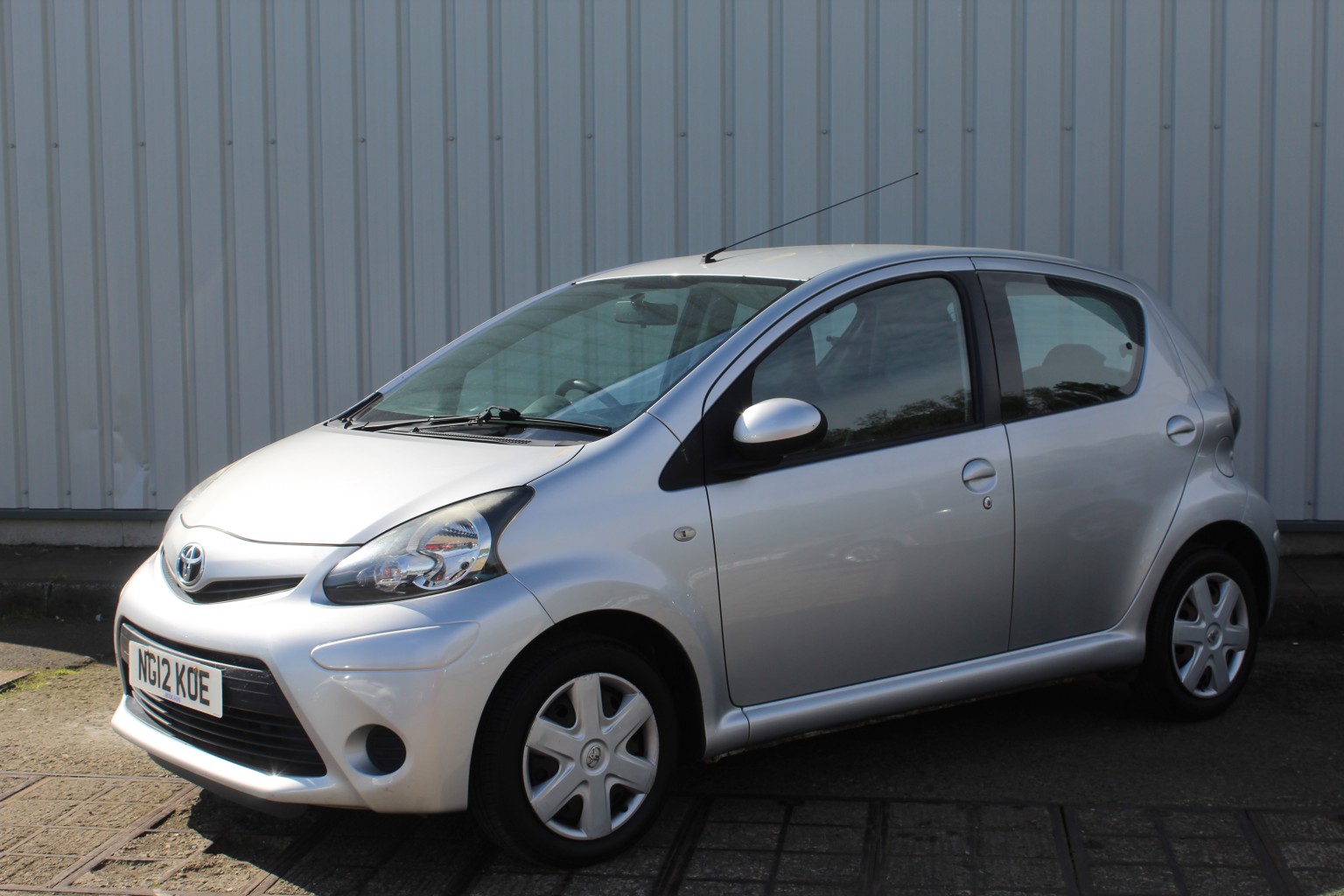 2012 Toyota AYGO 1.0 VVT-i Ice, exterior view 3