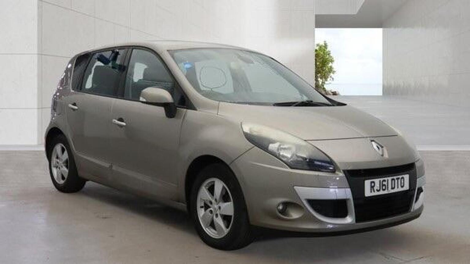 2011 RENAULT SCENIC 1.5 dCi Dynamique TomTom EDC Euro 5 5dr