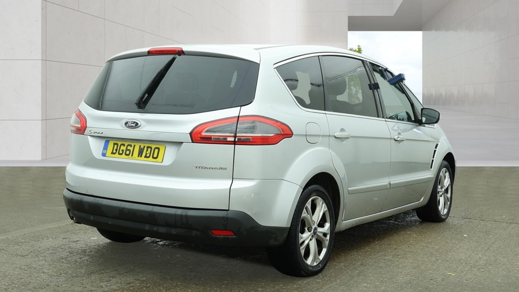 2012 Ford S-MAX 2.0 TDCi Titanium, exterior view 3