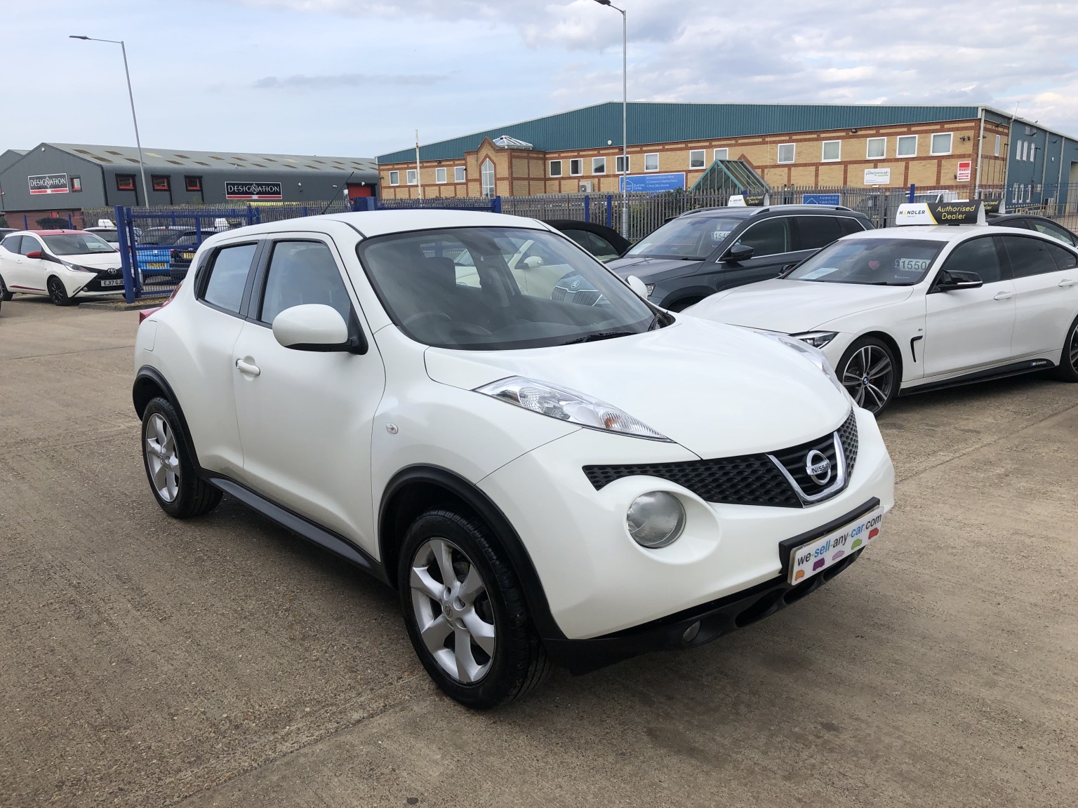 2012 Nissan JUKE 1.6 Acenta, exterior view 2