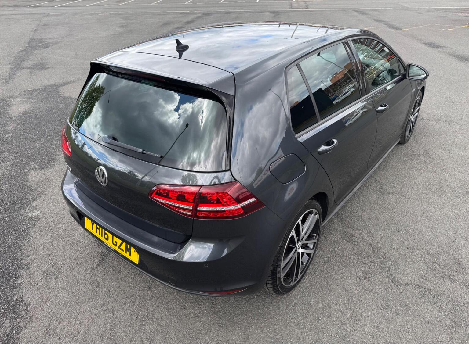 2016 Volkswagen GOLF 2.0 TDI BlueMotion Tech GTD Euro 6 (s/s) 5dr, exterior view 4