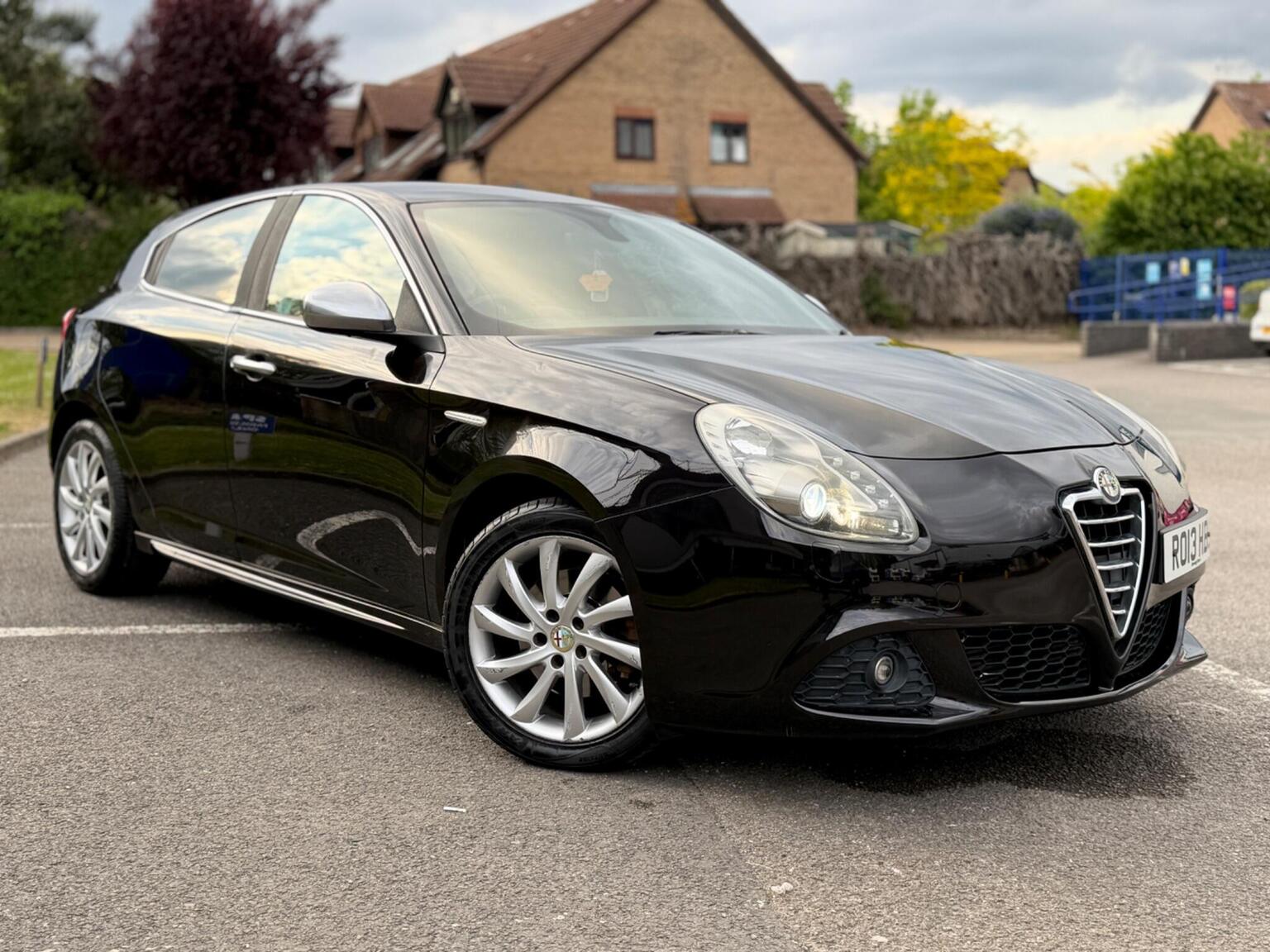 2013 Alfa Romeo GIULIETTA 1.4 TB MultiAir Veloce TCT Euro 5 (s/s) 5dr, exterior view 3