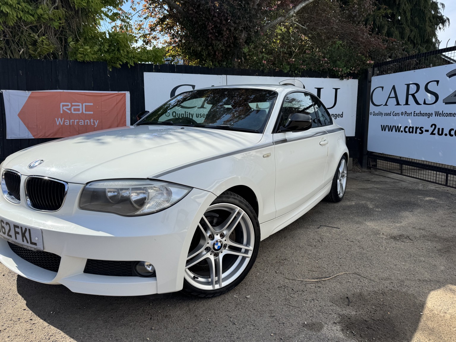 2012 BMW 1 SERIES 2.0 118d Sport Plus Edition Coupe, exterior view 3