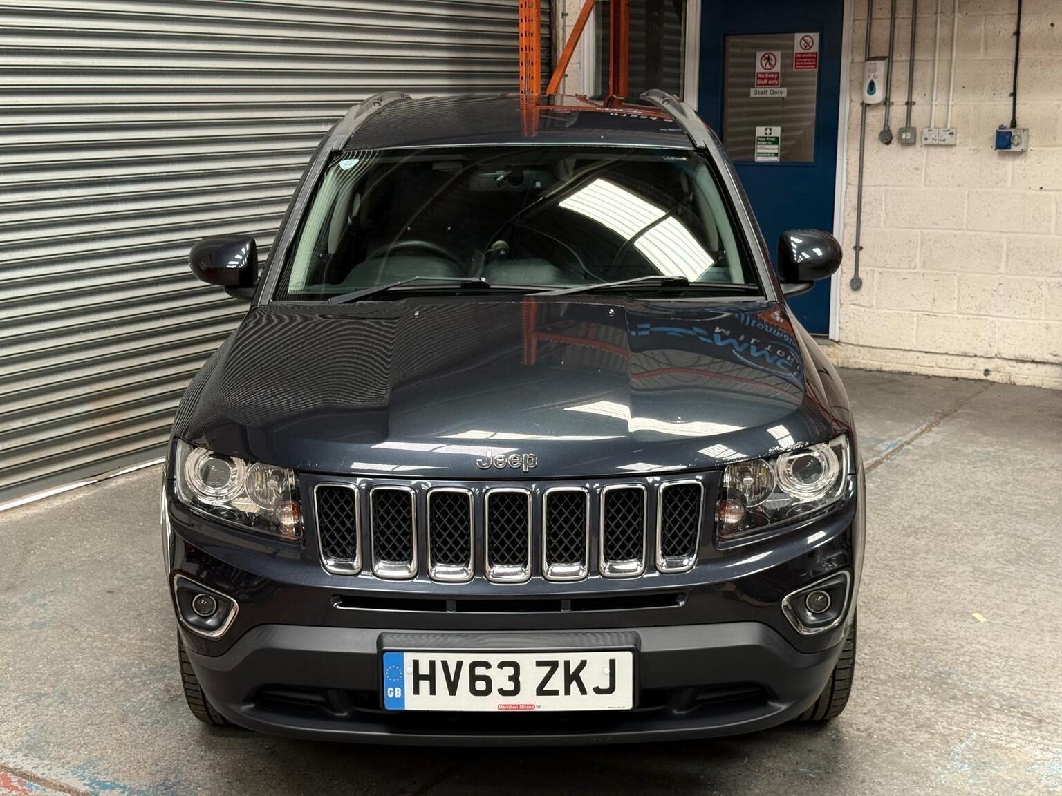 2013 Jeep COMPASS 2.4 Limited Auto 4WD Euro 5 5dr, exterior view 4