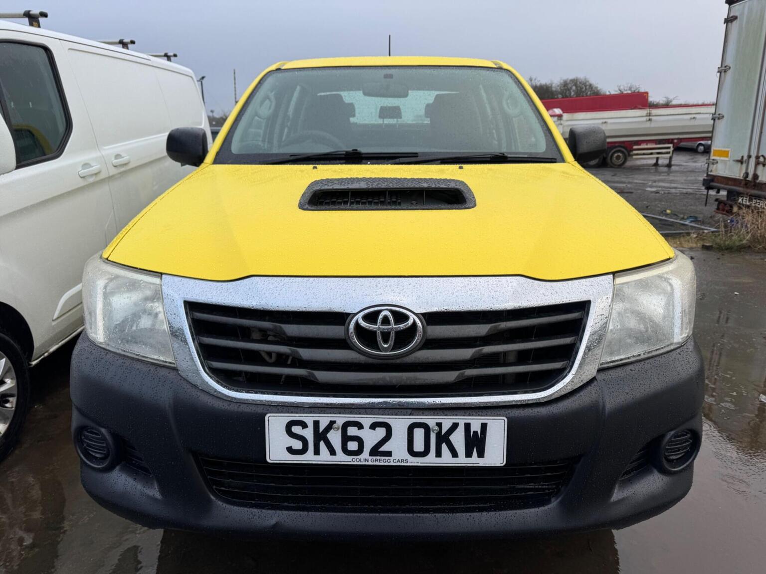 2012 Toyota HILUX 2.5 D-4D HL2 4WD Euro 5 4dr, exterior view 3
