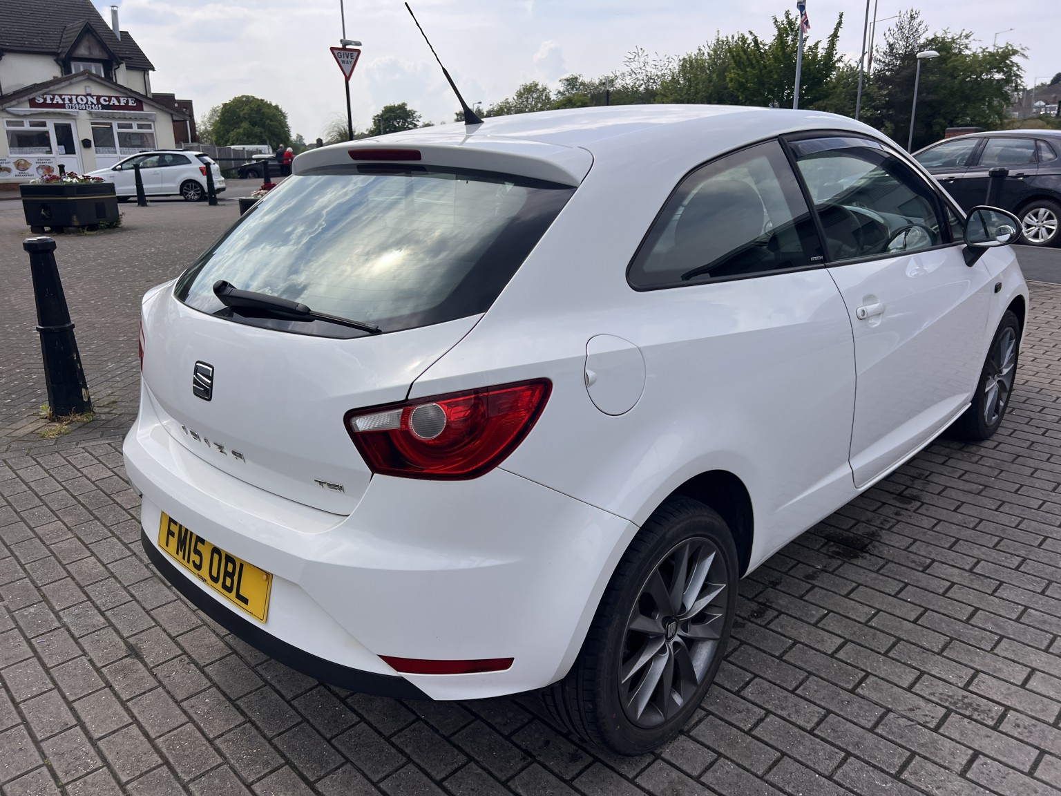 2015 SEAT IBIZA 1.2 TSI I TECH, exterior view 3