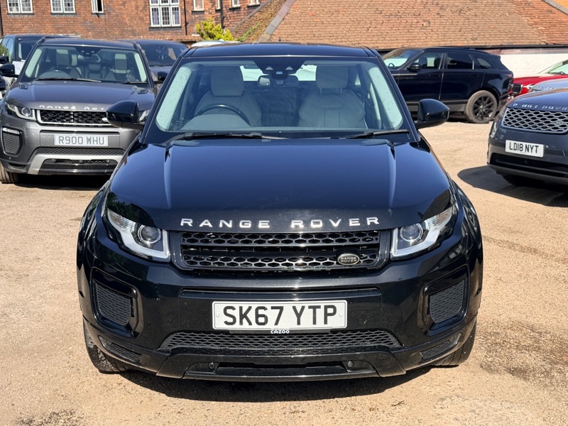 2017 Land Rover Range Rover Evoque TD4 SE, exterior view 4
