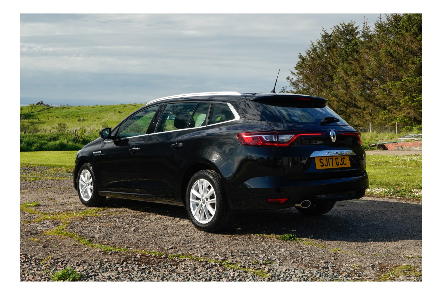 2017 Renault MEGANE 1.5 Dynamique Nav dCi 110, exterior view 2