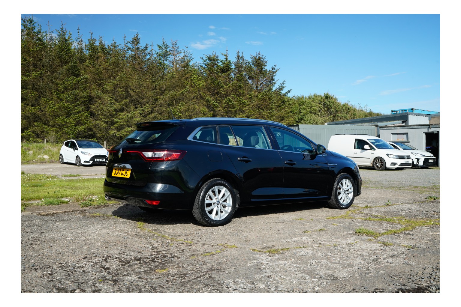 2017 Renault MEGANE 1.5 Dynamique Nav dCi 110, exterior view 3