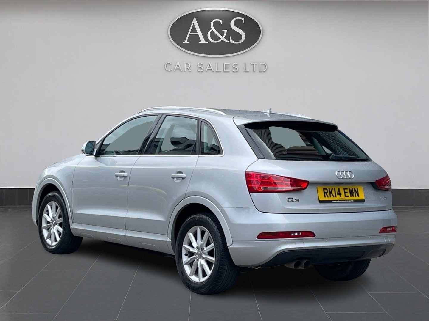 2014 Audi Q3 2.0 TDI SE, exterior view 2