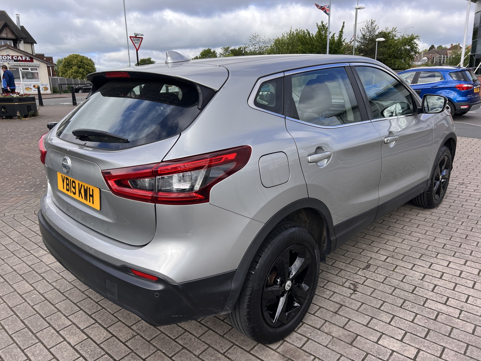 2019 Nissan QASHQAI 1.3 DIG-T Acenta Premium, exterior view 3