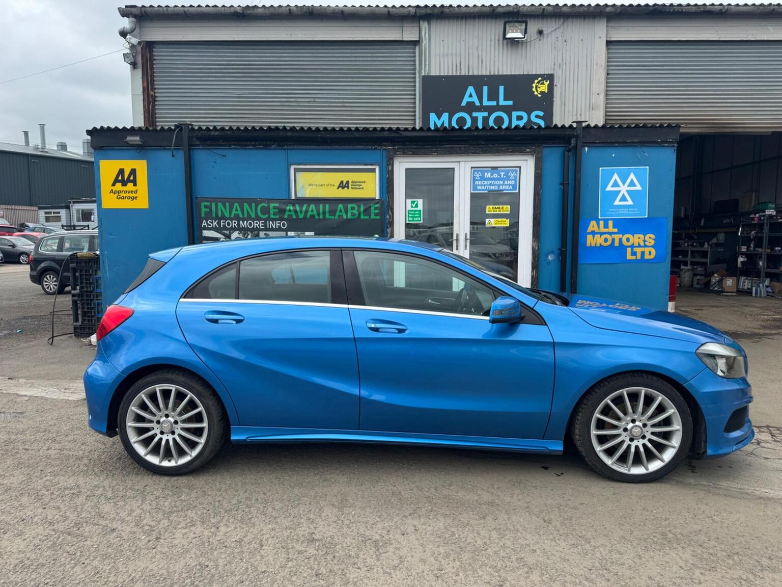 2014 Mercedes-Benz A CLASS 1.5 A180 CDI AMG Sport Euro 5 (s/s) 5dr, exterior view 3