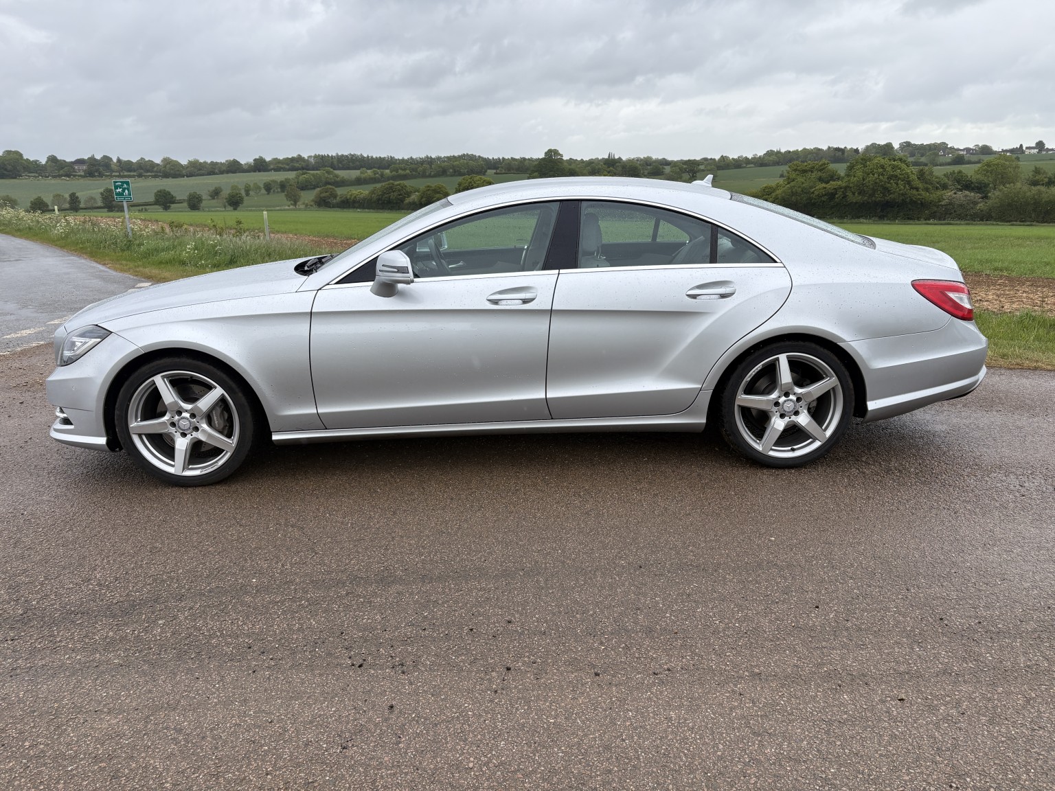 2013 Mercedes-Benz CLS 3.0 CLS350 CDI V6 AMG Sport, exterior view 3