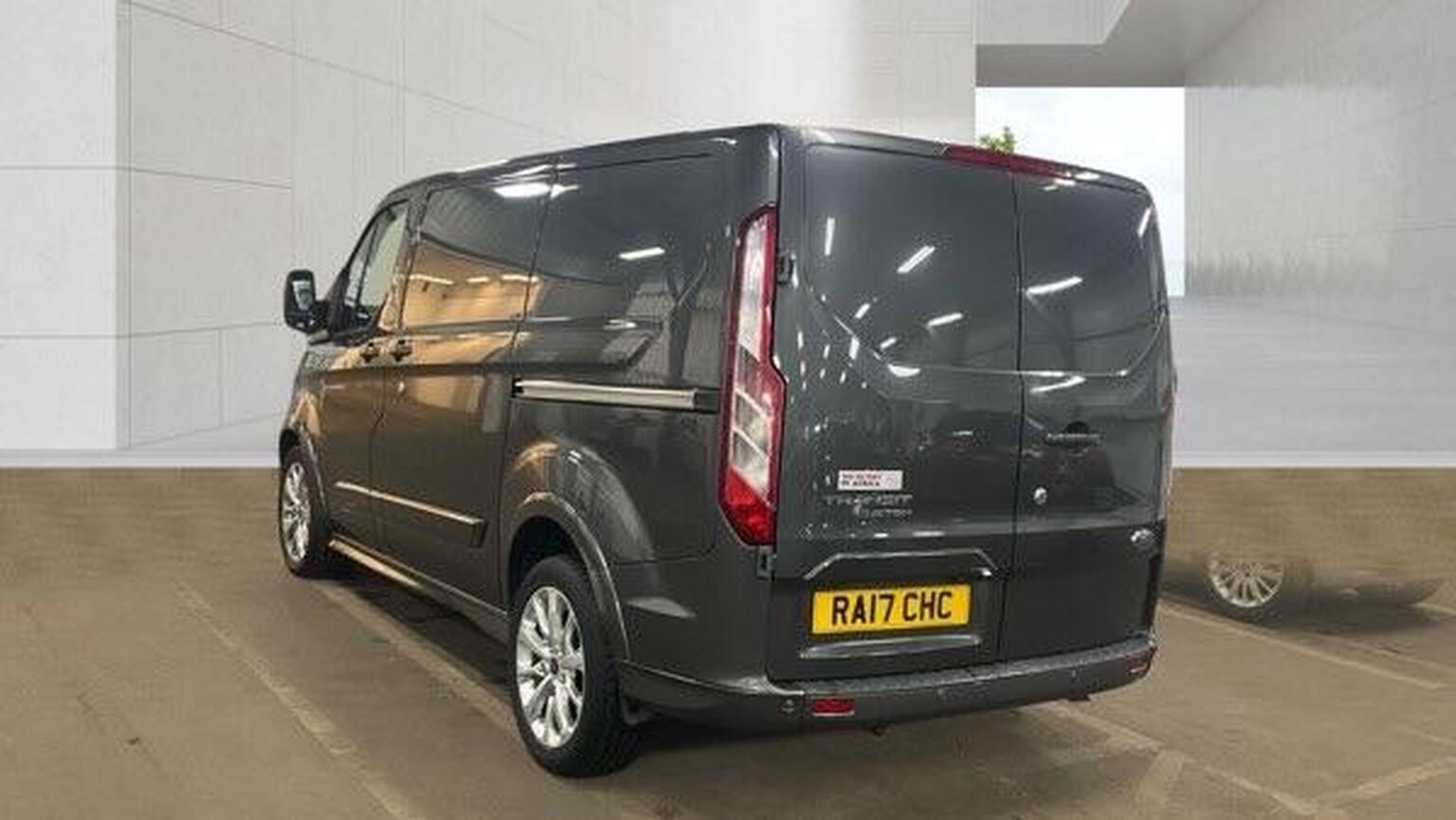 2017 Ford TRANSIT CUSTOM 2.0 290 EcoBlue Sport Auto L1 H1 Euro 6 5dr, exterior view 3