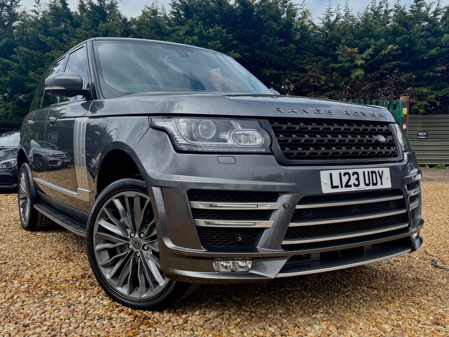 2014 Land Rover RANGE ROVER 4.4 SD V8 Autobiography Auto 4WD Euro 5 5dr, exterior view 3